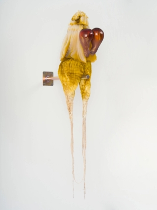 Marguerite Humeau, Skaza (The Conference in the Air III), 2024.