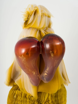 Marguerite Humeau, Skaza (The Conference in the Air III), 2024.