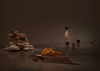 Marguerite Humeau, meys, 2023. White Cube (Julia Andréone