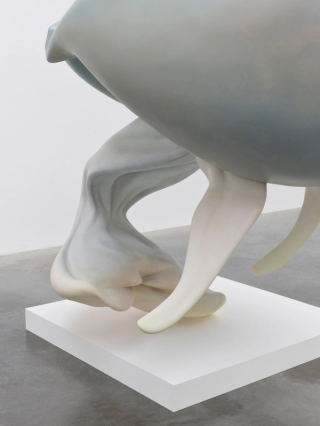 Marguerite Humeau, El Niño (Migrations), 2022.