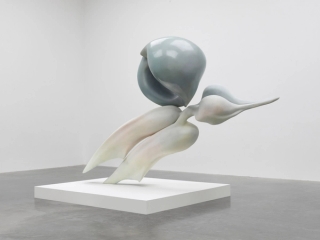 Marguerite Humeau, La Niña (Migrations), 2022.