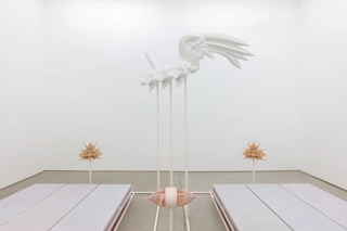 Marguerite Humeau, Harry's Body, 2017.