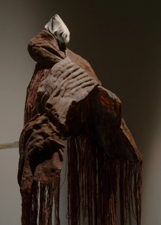 Marguerite Humeau, Torches, 2025. Julia Andréone.