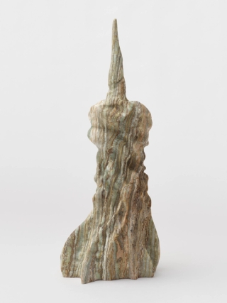 Marguerite Humeau, Fimbria, 2025.