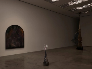 Marguerite Humeau, Scintille, 2026. White Cube (Frankie Tyska).