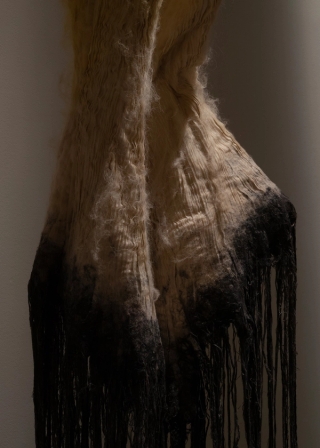 Marguerite Humeau, Torches, 2025. Julia Andréone.