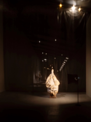 Marguerite Humeau, Torches, 2025. Mathilde Agius
