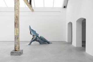 Marguerite Humeau, Mist, 2019. Eden Krsmanovic.