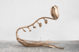 Marguerite Humeau, Coeur de Marie, A relationship that you can’t get out of your head, that is still somehow alive, unfinished. It has become a mythical place, an abandoned campsite in your mental landscape. Inspired by the Bleeding Heart, the plant extract traditionally given to the brokenhearted and the codependent, as it is made of two fused flowers, each being half of a heart., 2022.