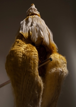 Marguerite Humeau, Torches, 2025. Julia Andréone.