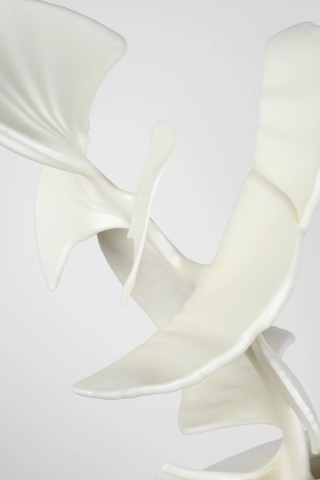 Marguerite Humeau, Ambedo, 2021.