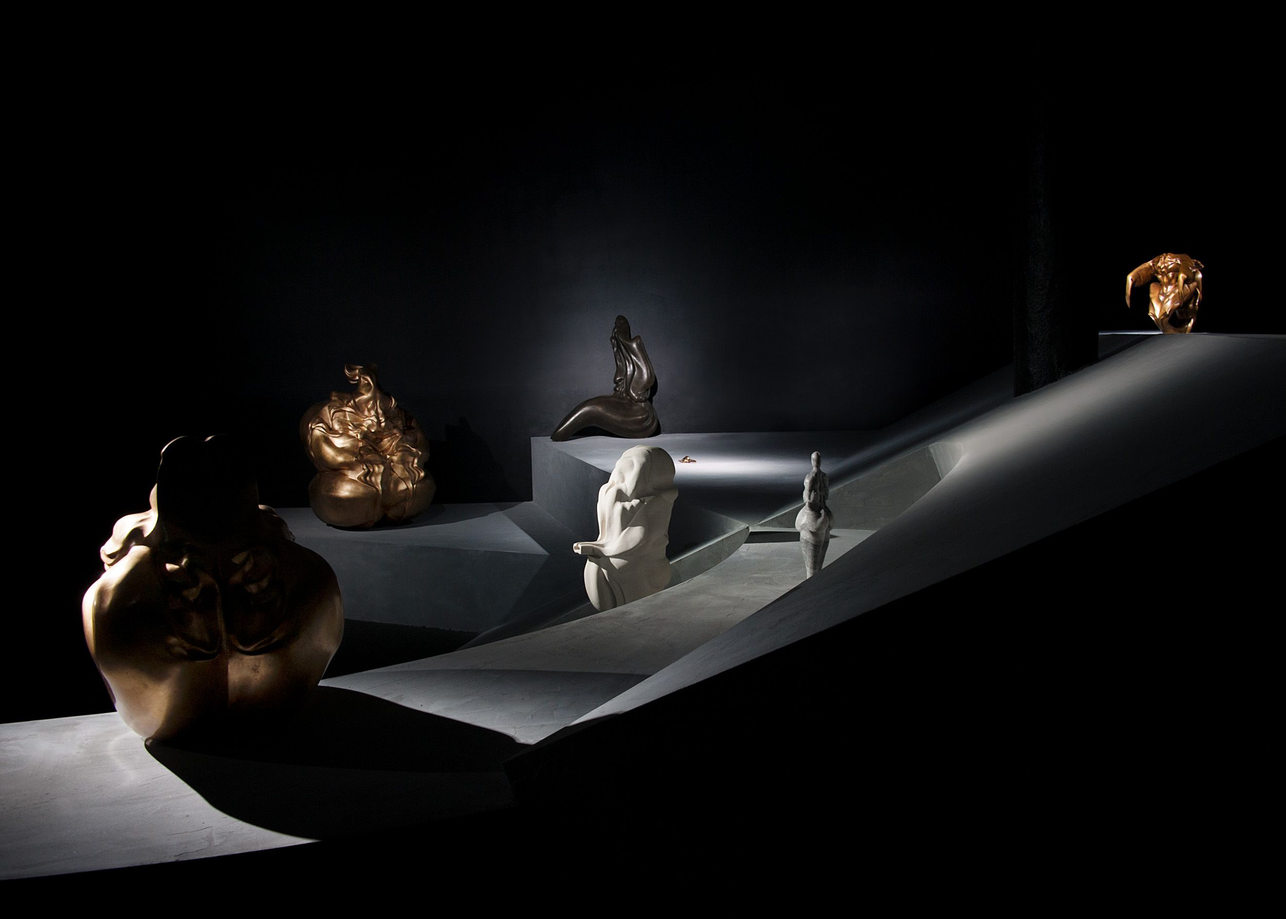 Marguerite Humeau, Birth Canal, 2018. Julia Andréone.