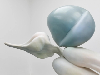 Marguerite Humeau, La Niña (Migrations), 2022.