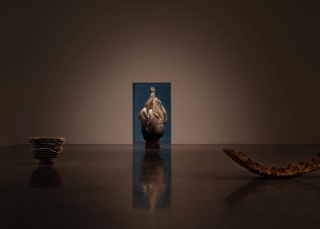 Marguerite Humeau, meys, 2023. White Cube (Julia Andréone