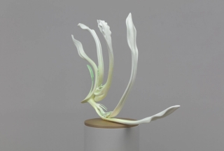 Marguerite Humeau, Eleusis, The desire to care less about things, to loosen your grip on your life, to hold your life playfully like a volleyball. Inspired by the plant Fumaria that bears the signature of blood vessels and supports blood activation., 2022.