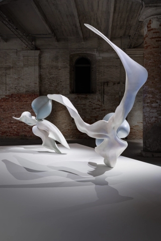 Marguerite Humeau, Migrations, The Milk of Dreams, 2022. Roberto Marossi.