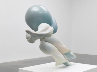 Marguerite Humeau, La Niña (Migrations), 2022.
