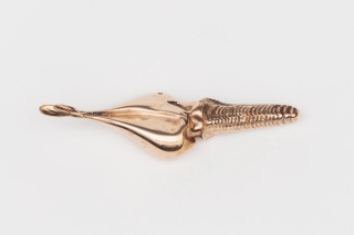 Marguerite Humeau, Shameless Venus, A 20-year-old female human has ingested a mole's brain, 2018.