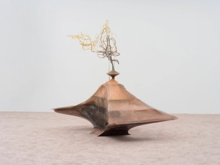 Marguerite Humeau, Skyla (The Inhabited Loneliness), 2024.