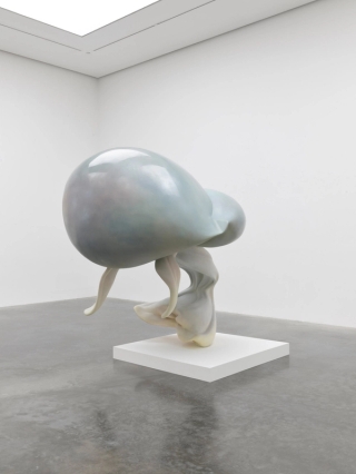 Marguerite Humeau, El Niño (Migrations), 2022.
