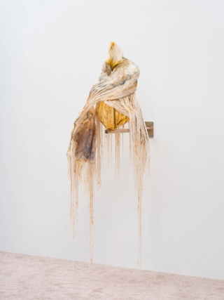 Marguerite Humeau, Skera (The Conference in the Air IV-III “Golden Light”, 2024.