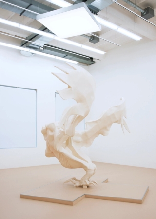 Marguerite Humeau, Sphinx Otto Has Absorbed Humankind, 2017.