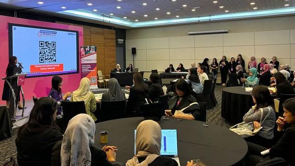 Memperkasa Wanita di Forum SHE-TECH Asia
