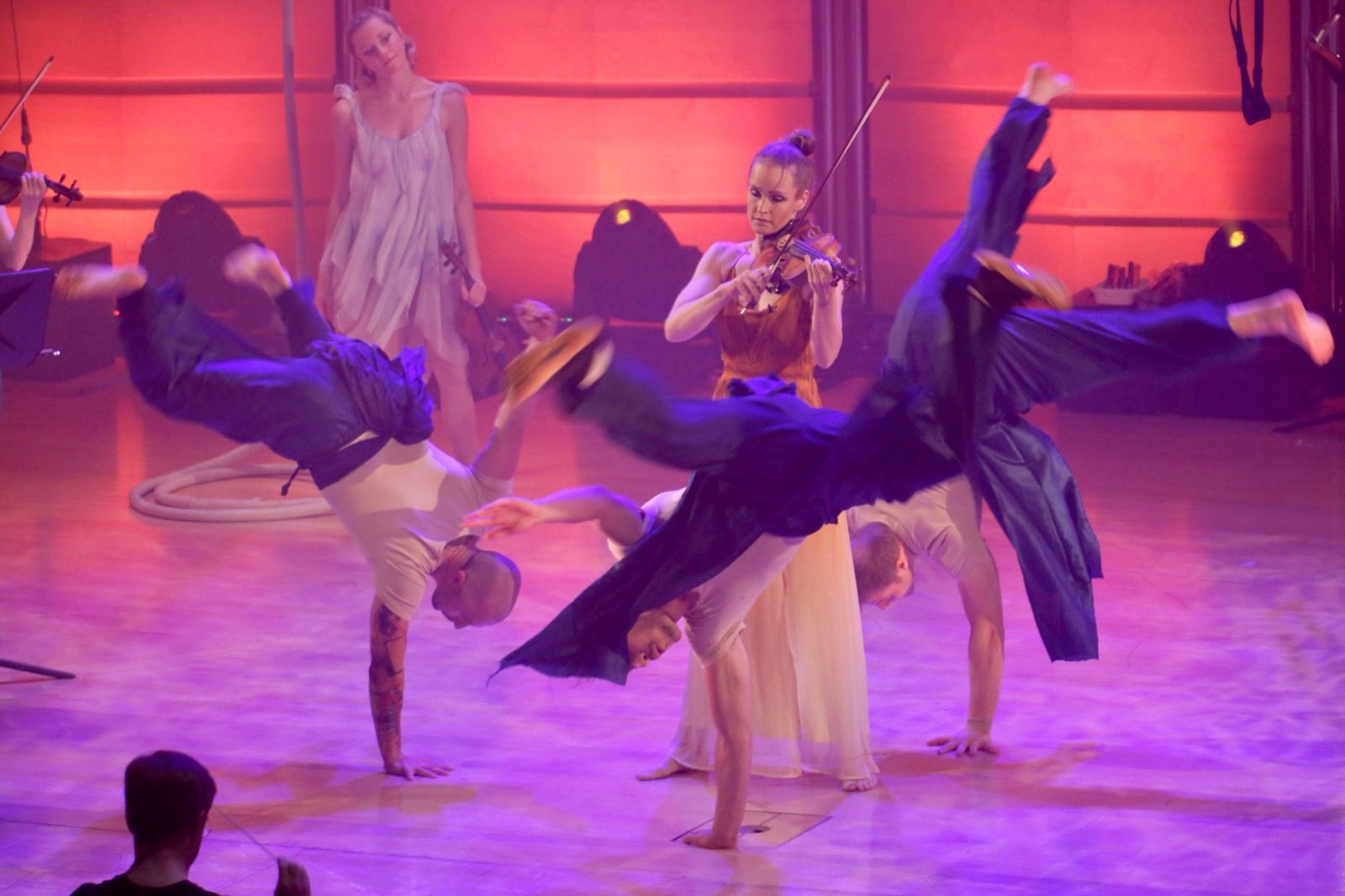 MANINYAS by The Freestyle Orchestra — performance photo 3