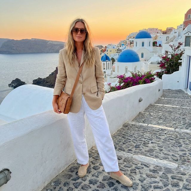 The Santorini Walk Edit