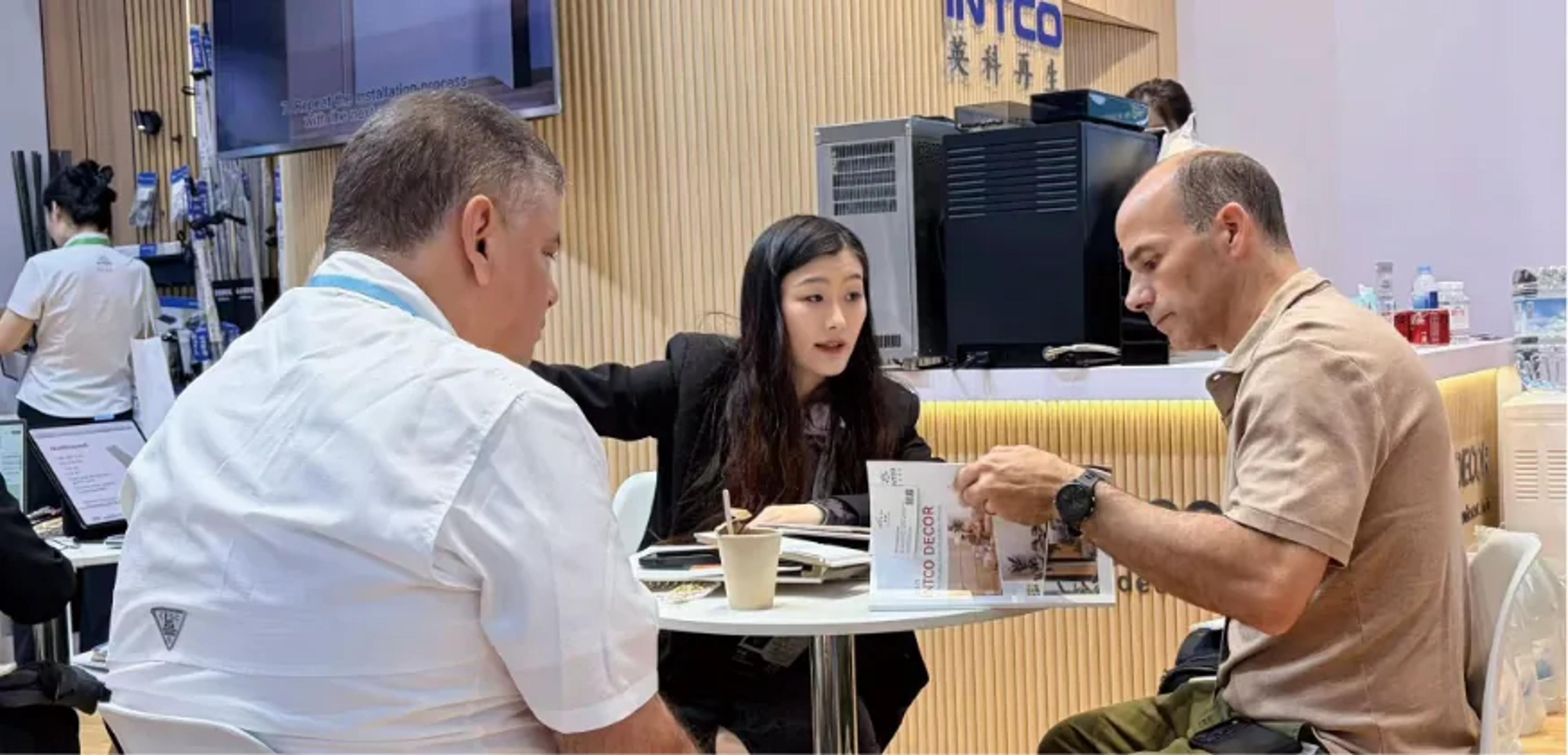 INTCO DECOR at an international trade fair (5 of 8)