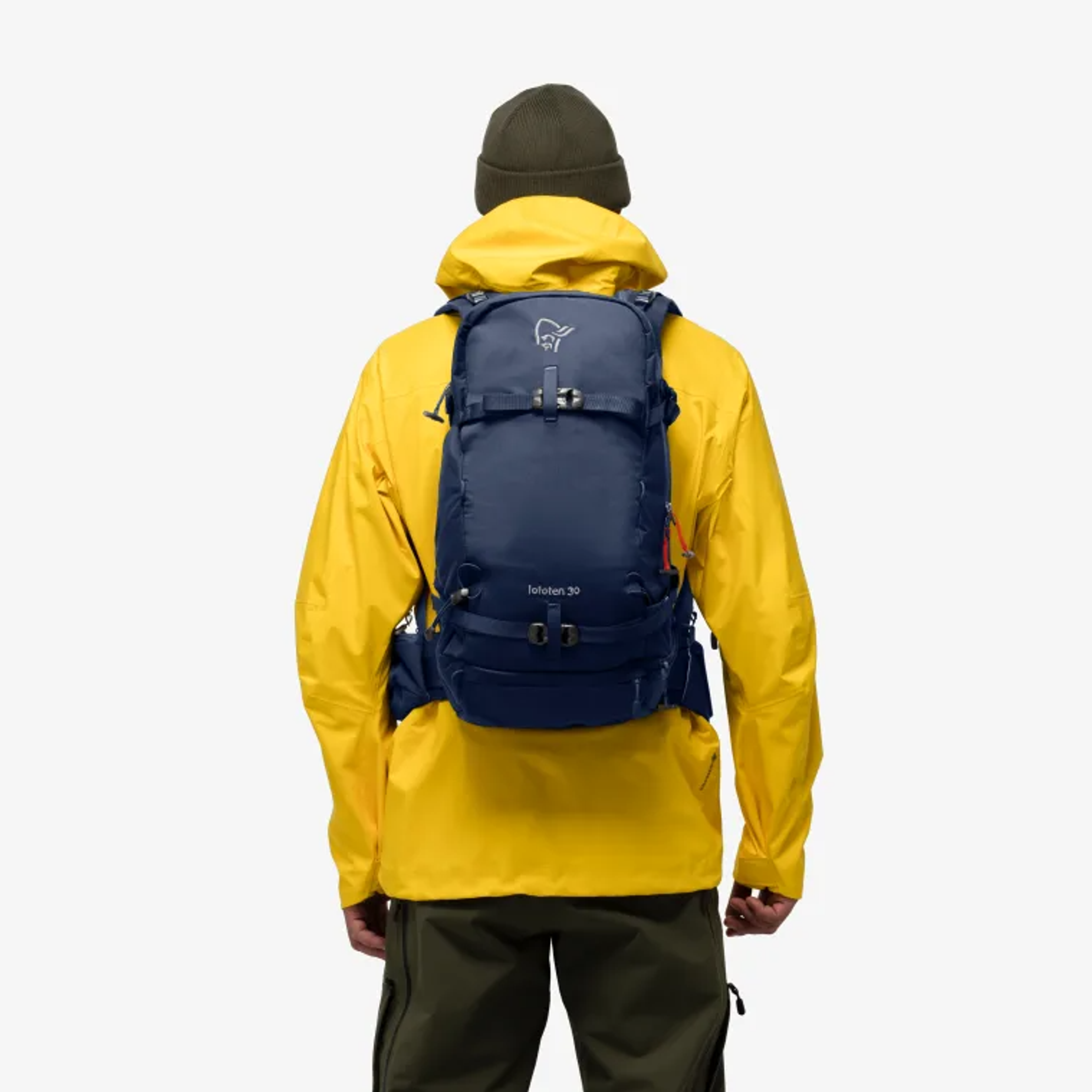 lofoten 30L Pack for Skiing