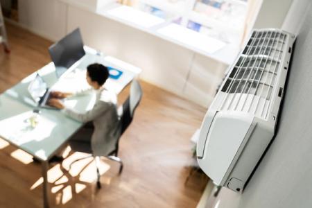 Varmepumpe på kontor Et bilde av et kontor