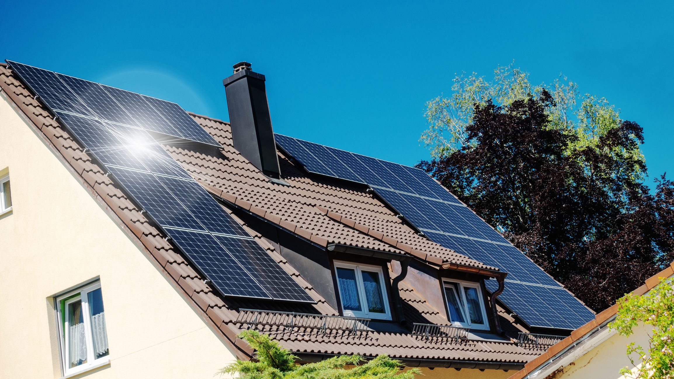 Hva koster det å installere solcellepanel på huset, og lønner det seg?
