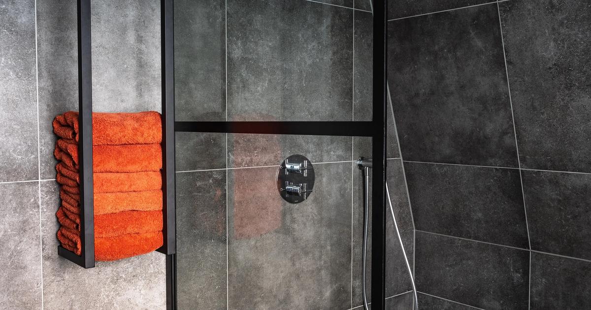 Vaske Dusj Fliser () Vaske Dusj Fliser