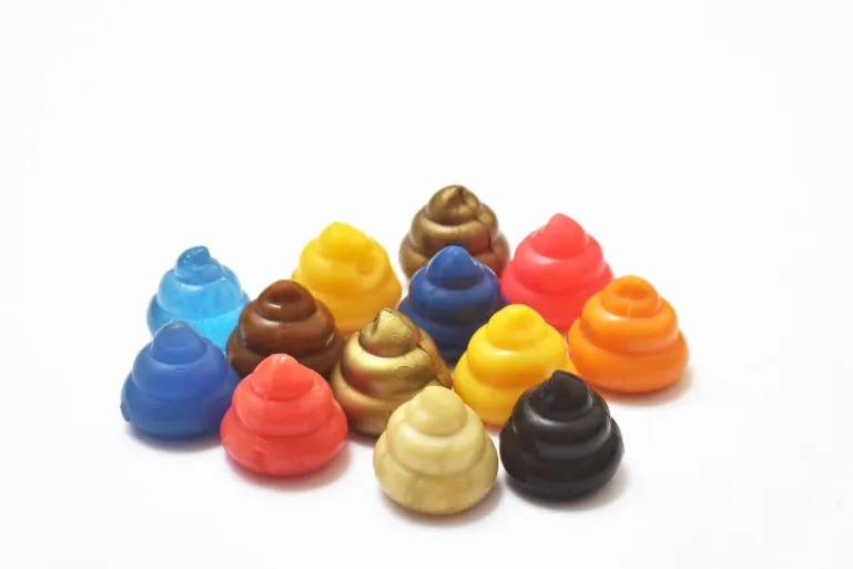 multiple colors of poop