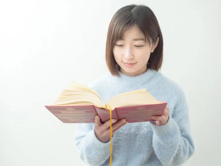 woman reading a book