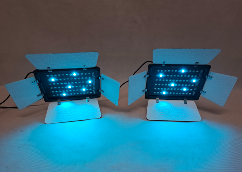 12-kanałowy oświetlacz LED