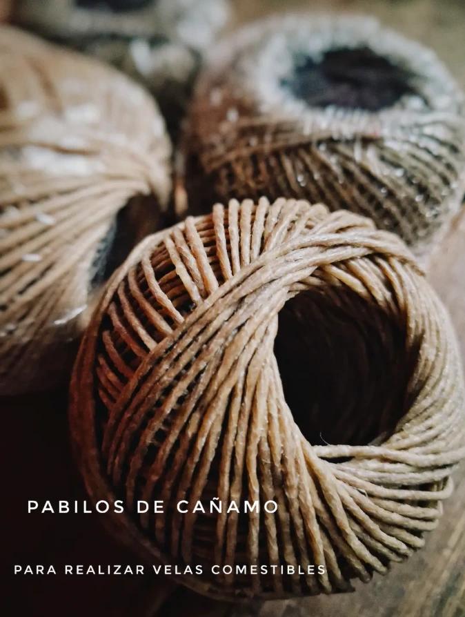Velas Botánicas con Pabilo de Madera