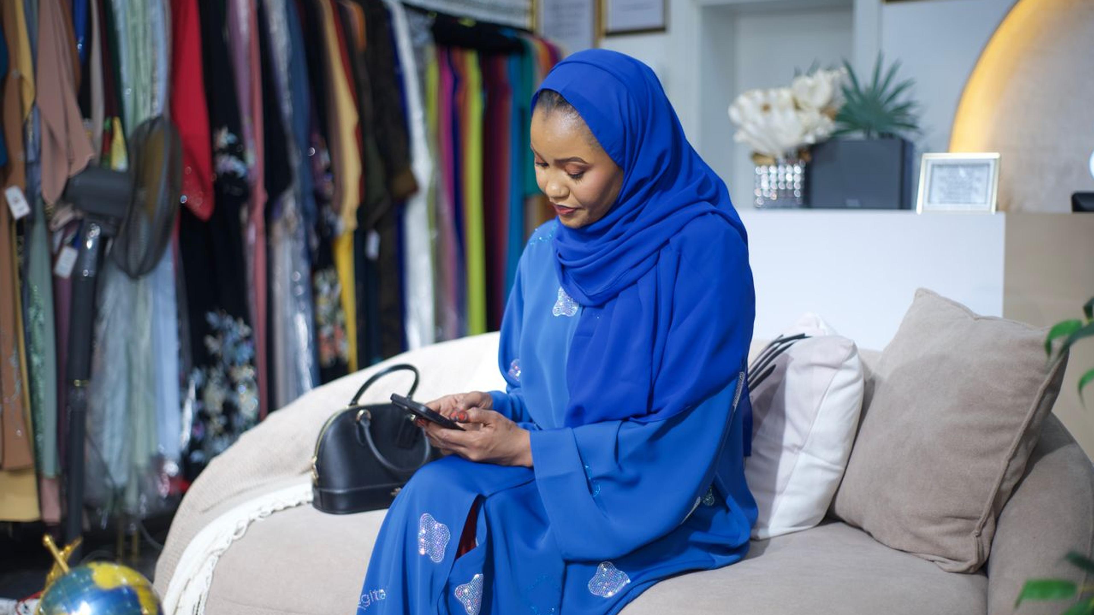 How to Choose the Perfect Abaya and Hijab Online in Pakistan
