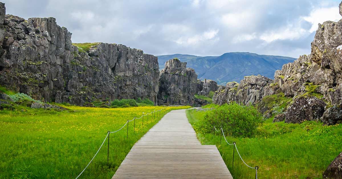 Best tours in iceland: Þingvellir national park - golden circle iceland