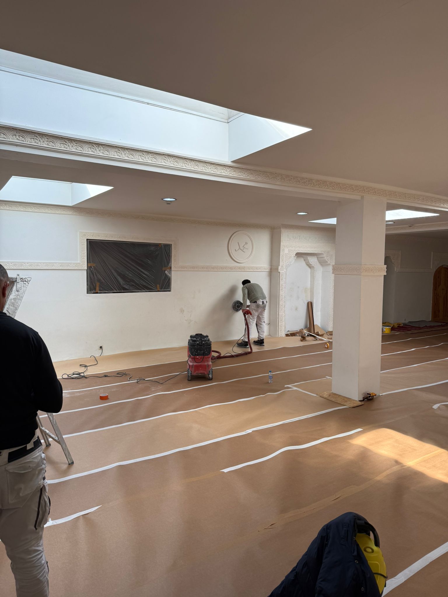 Gebedsruimte mannen vernieuwd dankzij bijdragen van de gemeenschap