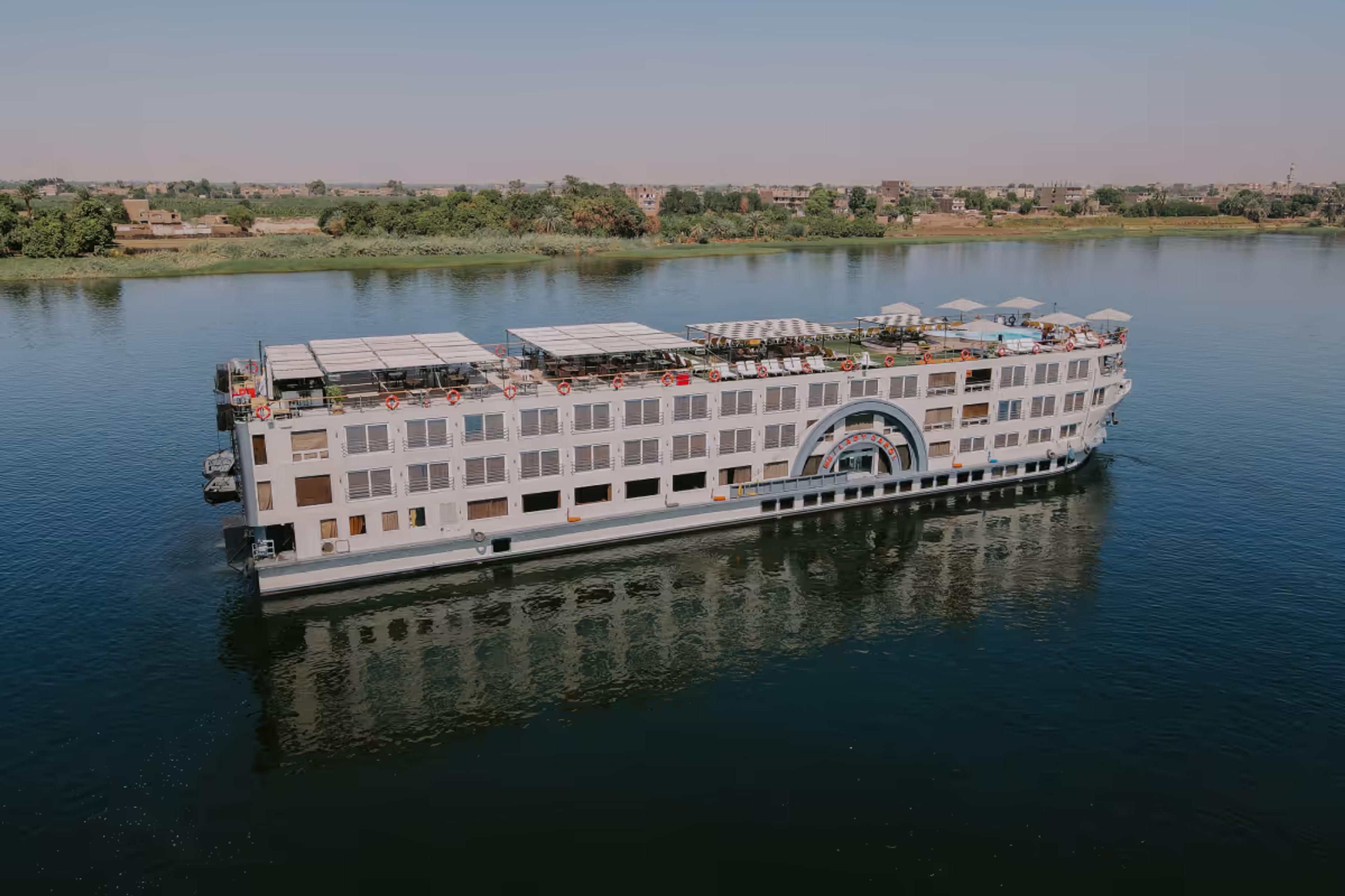      M/S Lady Carol Nile cruise