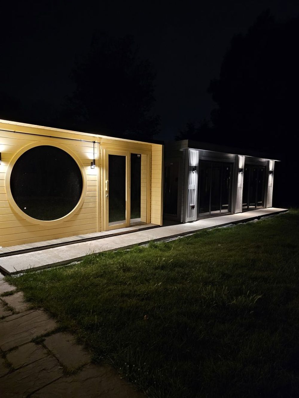 Night lighting — Garden Gym & Sauna by TrustBuilt Projects