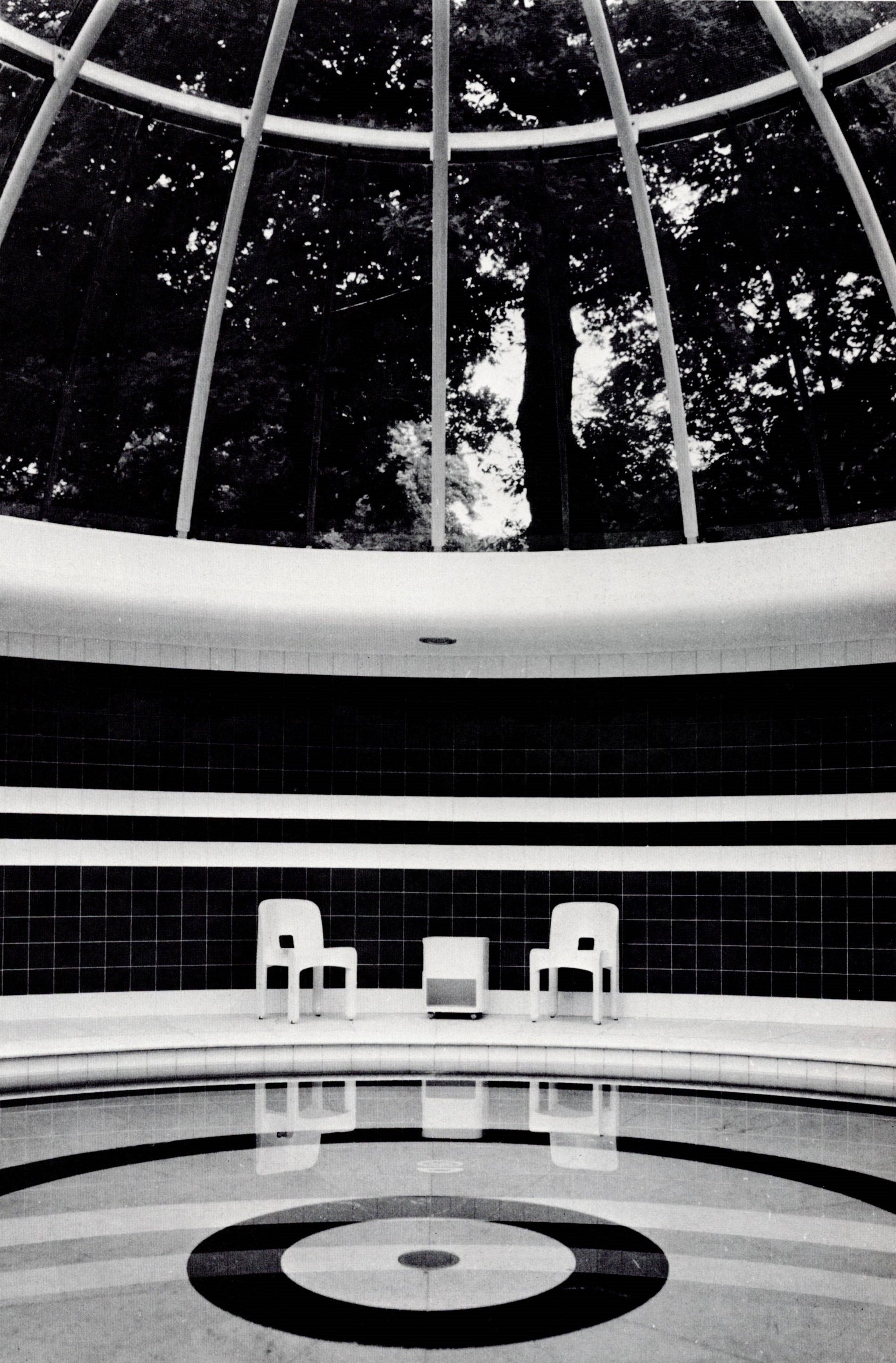 Global Interiors 3 Northern Europe, Joe Colombo chairs poolside