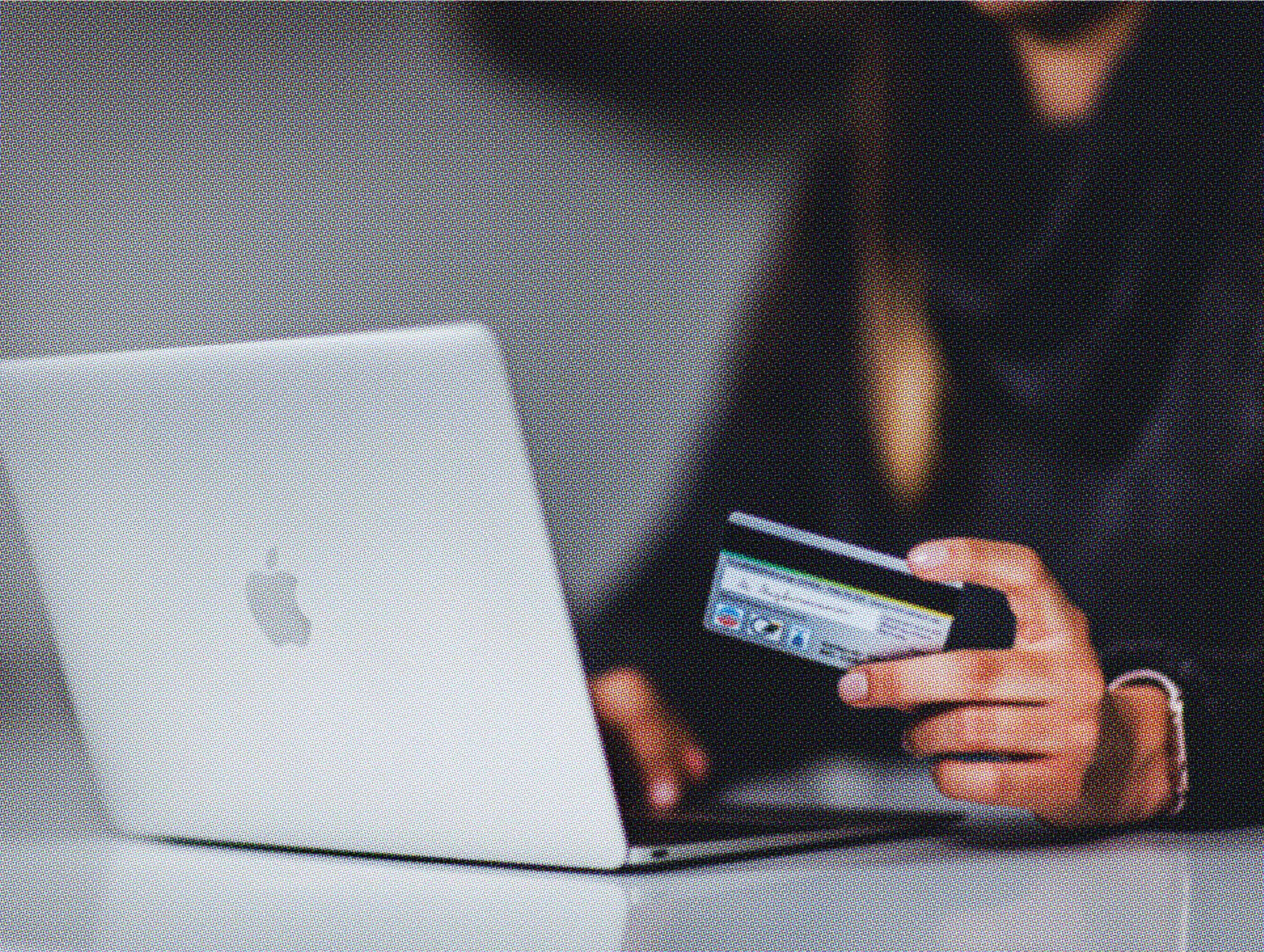 how to stay safe from online car scams