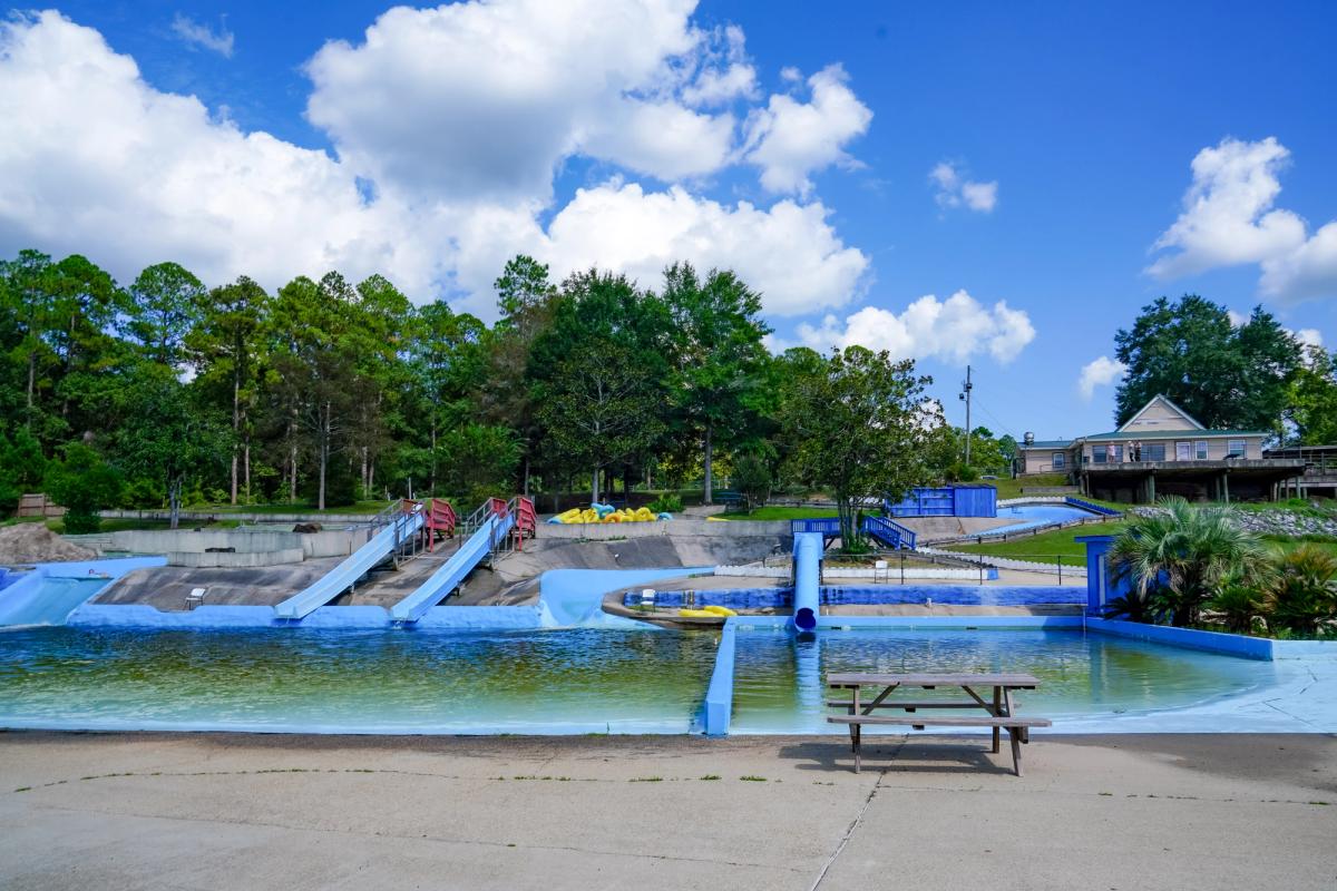 Water slides at Watertown USA at Flint Creek