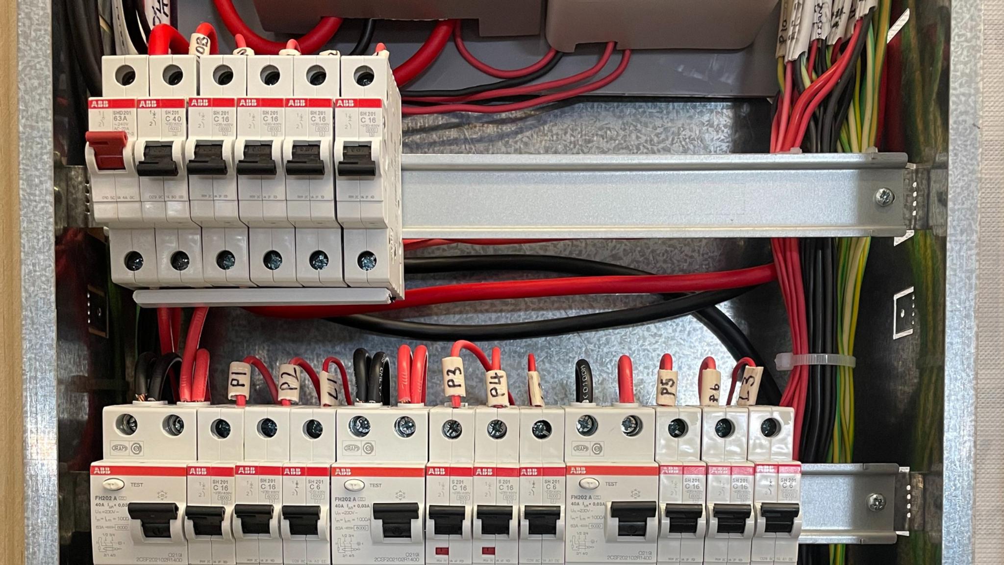 Guide to Understanding Your Home's Electrical Distribution Board – Basis