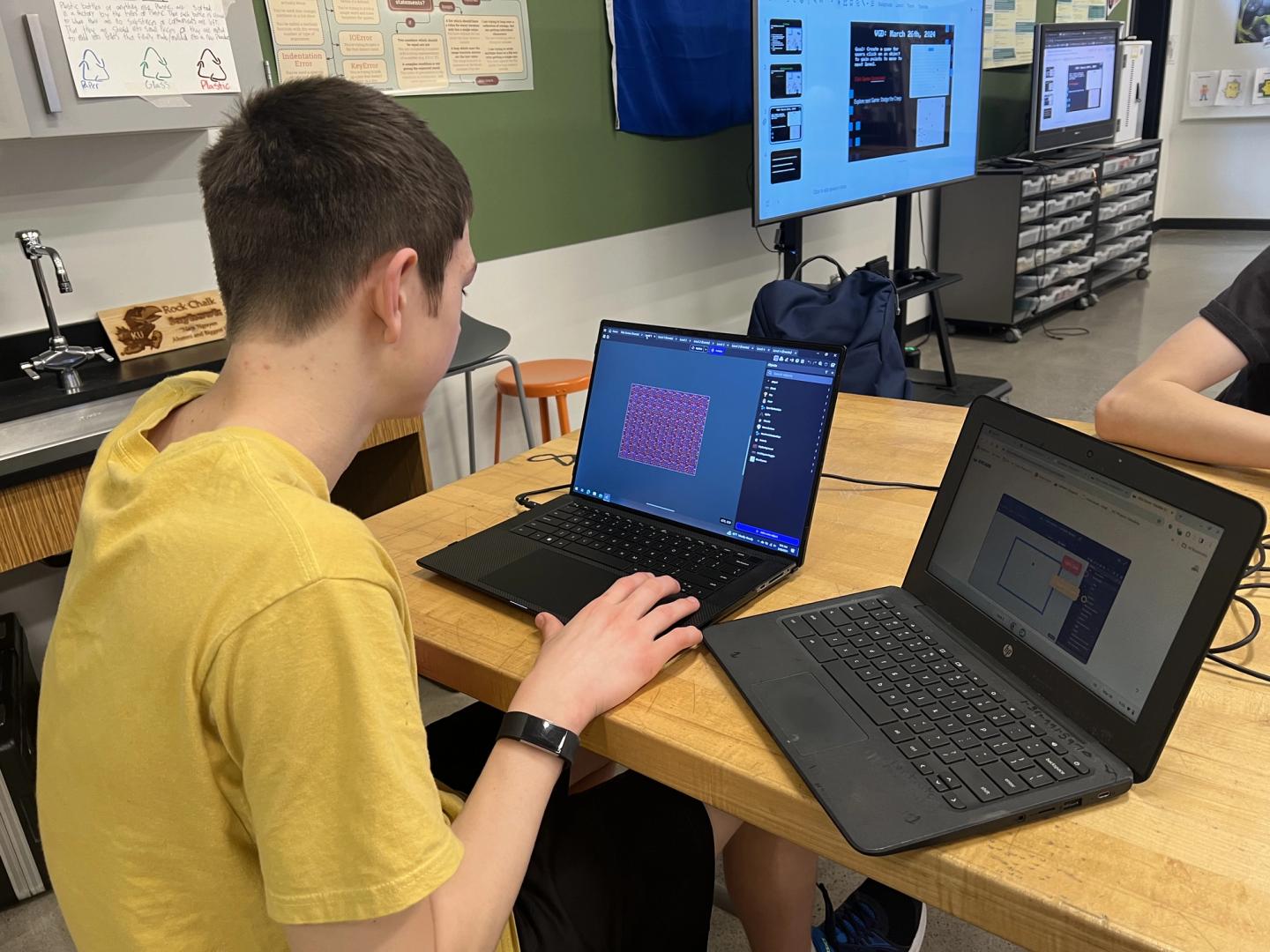 One of Nam's students working with GDevelop.