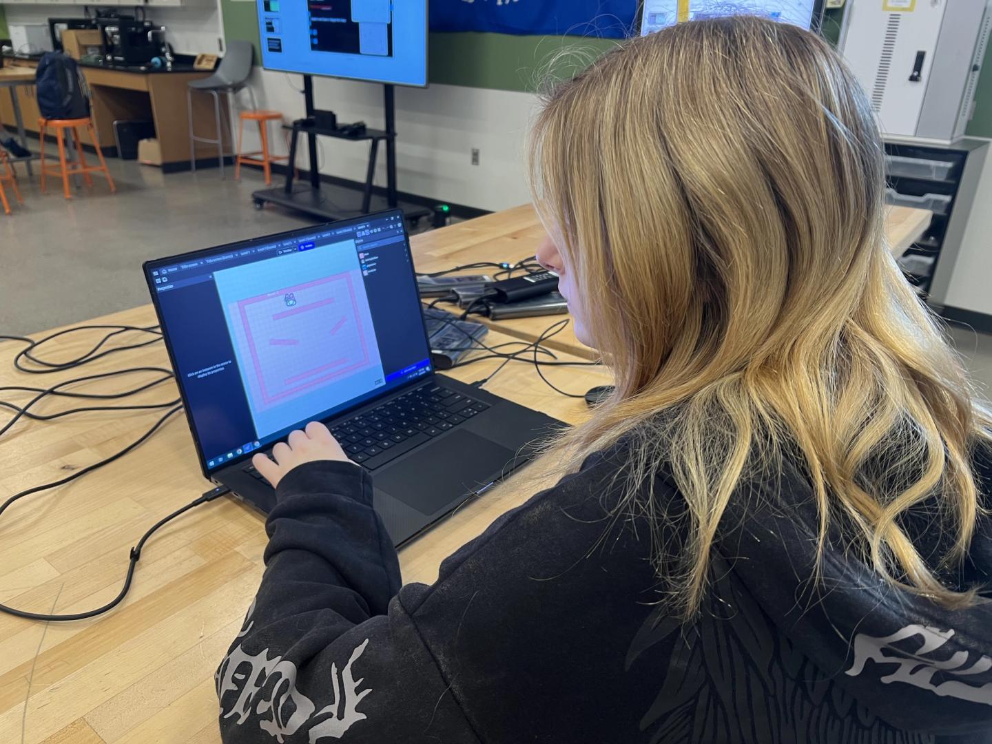 One of Nam's students working with GDevelop.