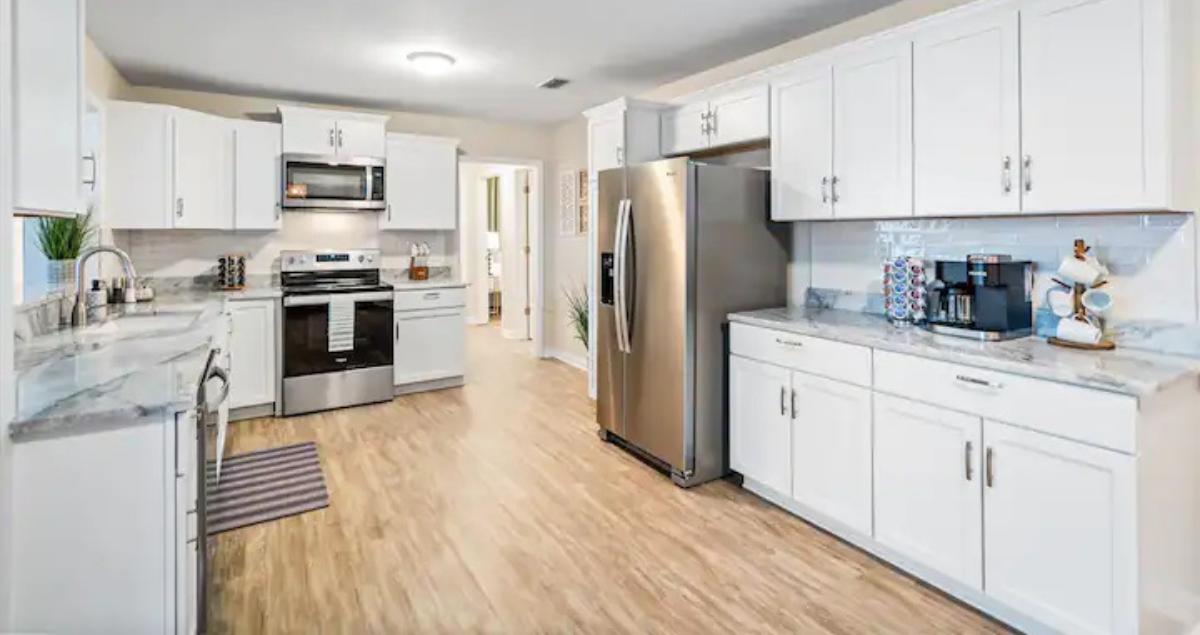 modern kitchen in furnished rental appealing to military travelers on TDY